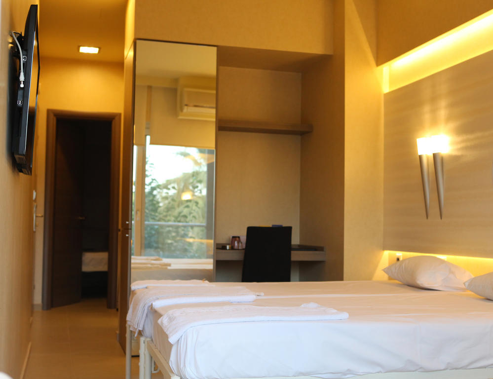 Oneiro Suites Souda Room photo